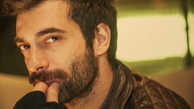 "2015'in En İyi Çıkış Yapan Erkek Dizi Oyuncusu” sence kim?