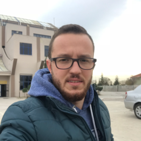 yalnızcayalnızım
