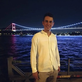 Yalnizadam6