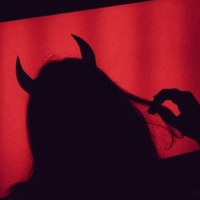 LadyInRed06