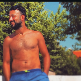 NükleerBaşlıklıAdam