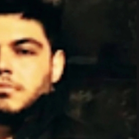 Şeftalikırmızısı77