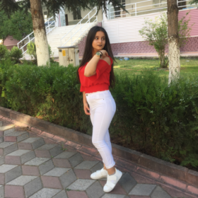 Nazli066
