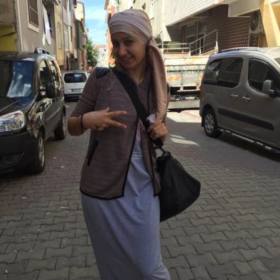 ebru_karslı