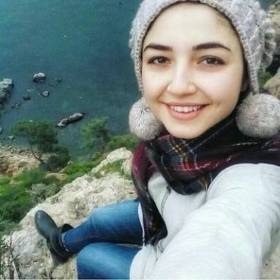 KırmızıRujlu_Bayan