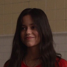ellie_alves_15