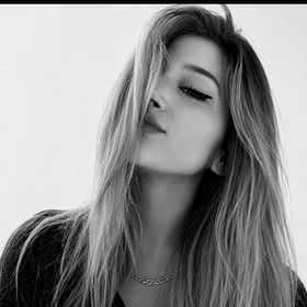 gülümseyenkedi