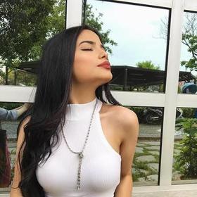 SiyahSaçlıHatun