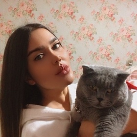 Helin352