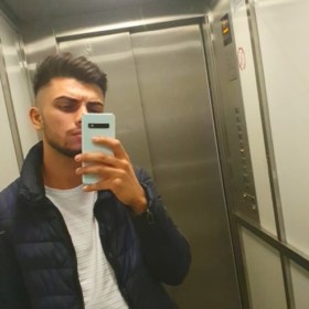 Momoayazz