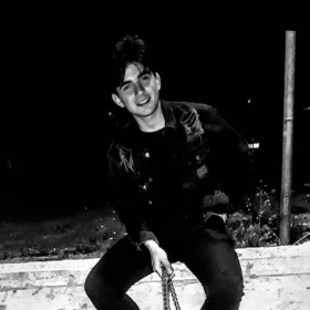 Darkkdarlingg