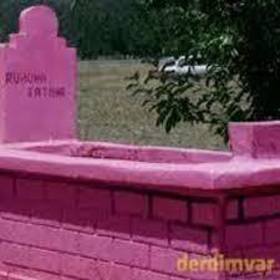 Pembe_mezarlık2