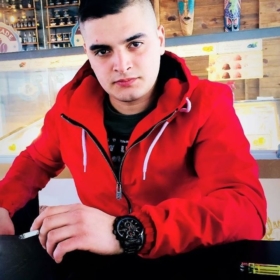 AkraOnline0