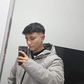 Emreee3425