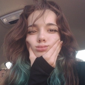 nisabutbluehair