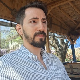 Birkırmızıbirbeyaz