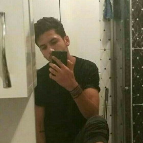 ahlaksızman
