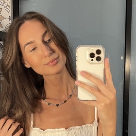Nina198