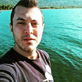 Geceaykadarparlak