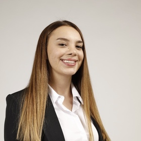 Av. Ece Deniz Vardar