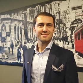 Deniz Tören
