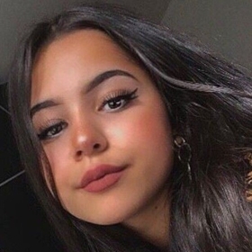 EsilaAkdmn