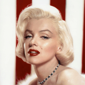 RedLipsMystery