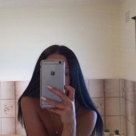 Emily04