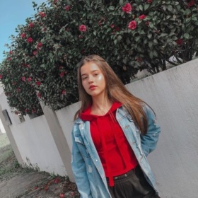 girlinthemoon