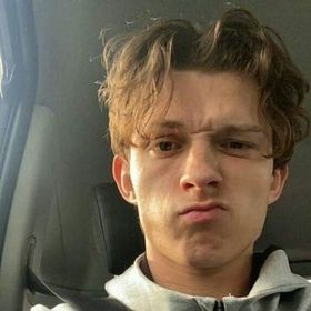 TomHollandboku