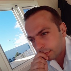 Güçlü44